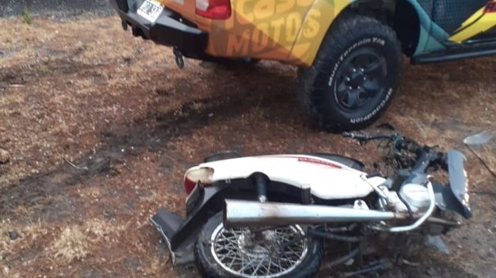 La Serranita: impactó contra una camioneta y se quebró la cadera
