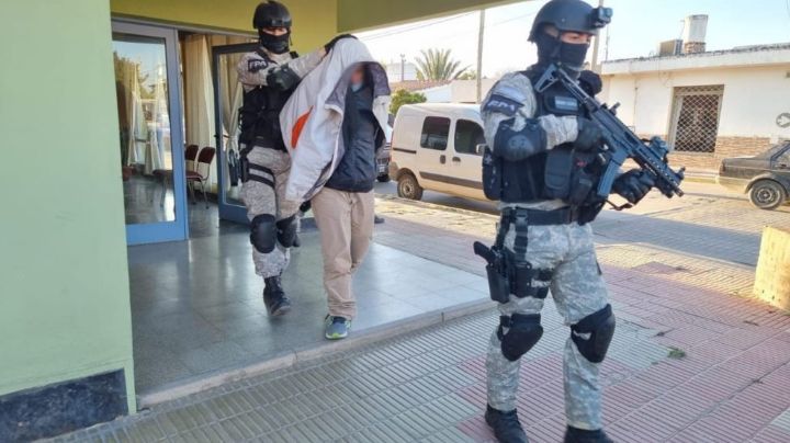 Almafuerte: Dos detenidos que vendían drogas desde un hotel