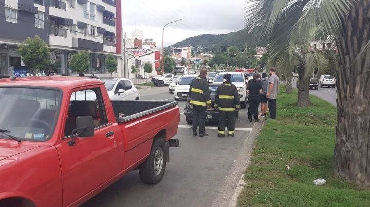 Carlos Paz: tres automóviles chocaron en la Avenida Uruguay