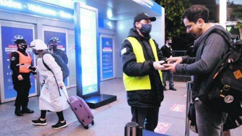 La provincia de Córdoba propone aislar a viajeros del exterior