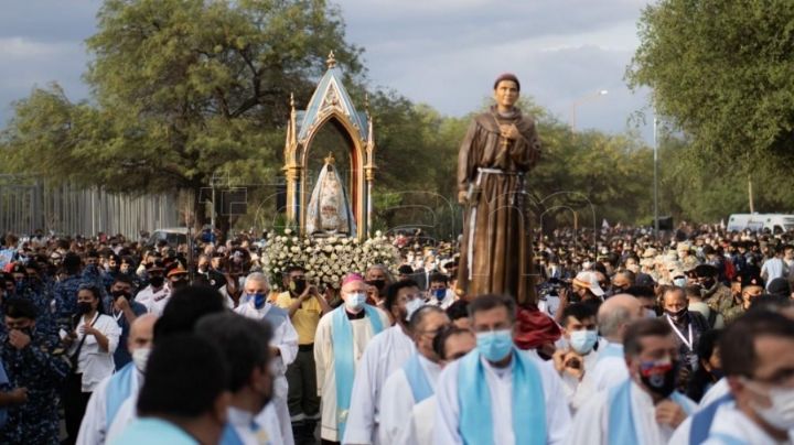 Una multitud peregrinó a la Virgen del Valle en Catamarca