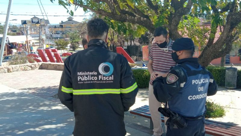 Importante operativo y despliegue policial en el Cerro de la Cruz