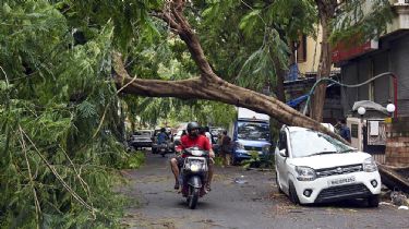 Al menos 24 muertos y 96 desaparecidos en India por el ciclón Tauktae