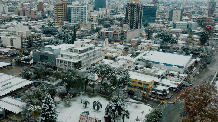 Desde el aire: El impactante video de la nevada sobre Carlos Paz