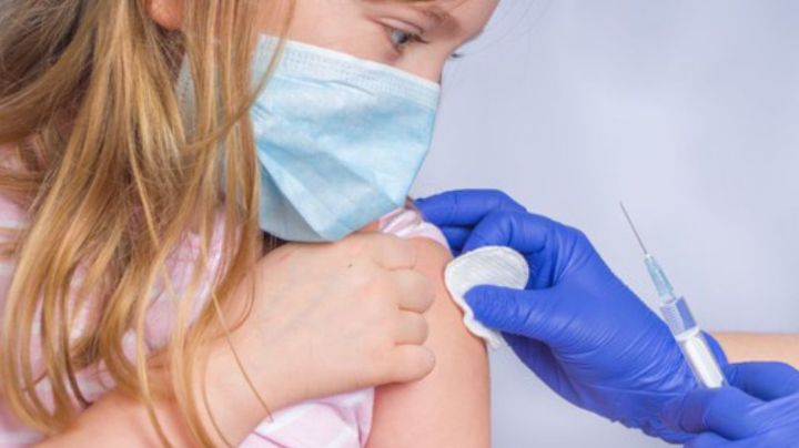 Vacunarán con Moderna a 200 mil menores con comorbilidades