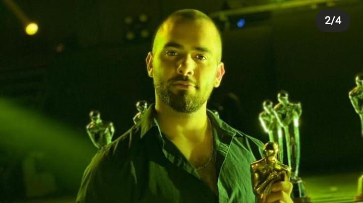 El cantante de Carlos Paz que enamoró a Lali Espósito