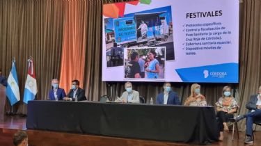 Avilés: «Presentamos el plan de fortalecimiento sanitario para este verano»