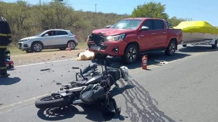 Un motociclista murió atropellado en Villa del Dique