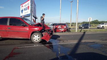 Choque múltiple de cuatro vehículos en Córdoba: hay una mujer herida