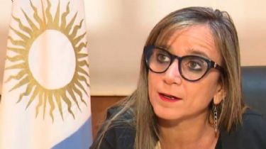 El Gobierno provincial ofreció 200 mil pesos iniciales para médicos sin especialidad
