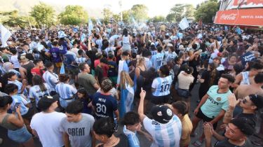 Mundial: La alegría volvió a invadir las calles de Cosquín