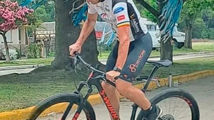 La foto de Scaloni entrenando en bicicleta por Pujato