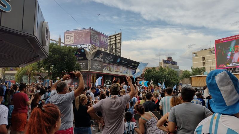 Las imágenes de la locura en los festejos de Carlos Paz