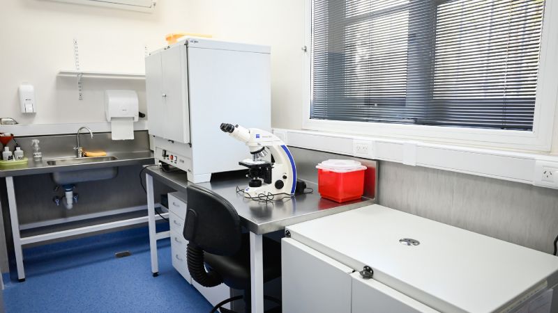 Vizzotti inauguró un laboratorio de bioseguridad nivel dos