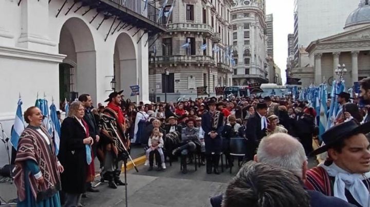El Festival de Folklore de Cosquín copó el Cabildo Nacional