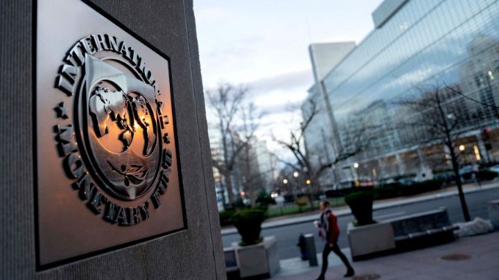 FMI: el viernes se aprobaría el desembolso de U$S 4.100 millones para el país