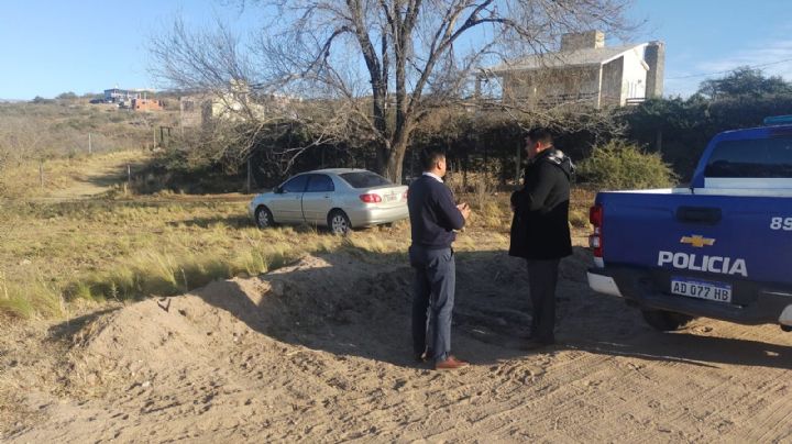 Hallaron el auto que había sido robado en Villa Santa Cruz del Lago