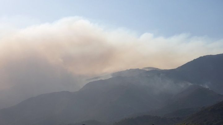 El fuego dejó atrás el Valle de Punilla y llegó a las Sierras Chicas