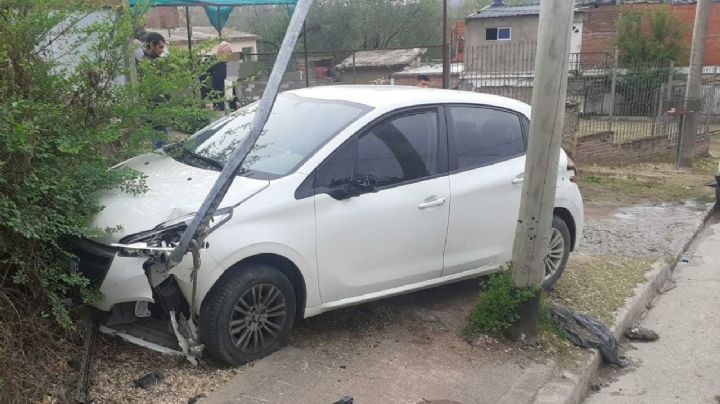 Un auto casi provoca una tragedia en La Quinta