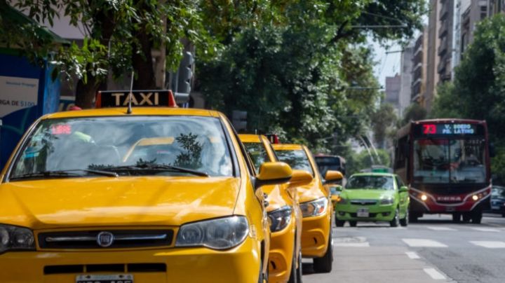 Todos los taxis y remises serán monitoreados en Córdoba