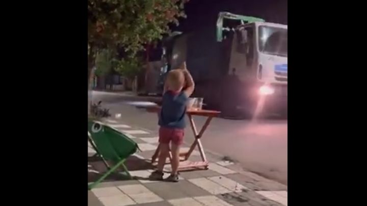 Viral: Un niño cordobés esperó a los recolectores de basura con agua fresca