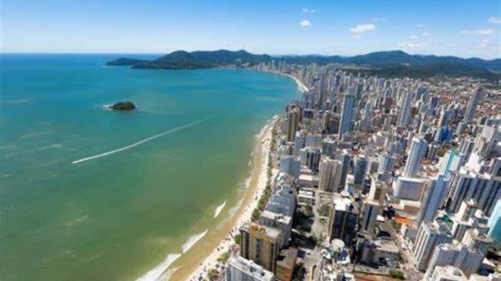 Una epidemia de diarrea afecta las playas del sur de Brasil