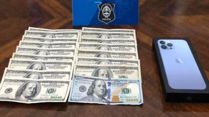 Un “arbolito” fue detenido con dólares falsos en el centro de Córdoba