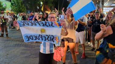 Milei sacó casi el 80% de los votos y arrasó en Carlos Paz