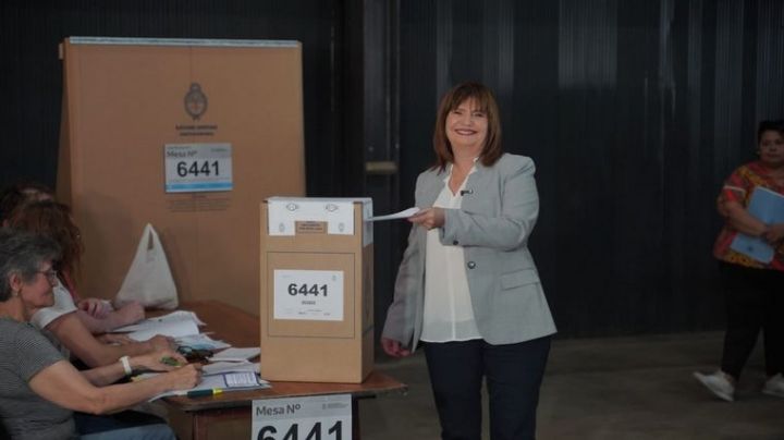 Patricia Bullrich votó en La Rural de Palermo