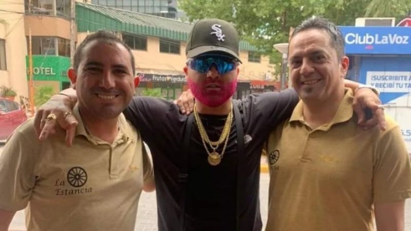 Perro Primo, el embajador de la Cumbia 420 paseó por Carlos Paz