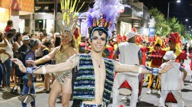 Cosquín recibió al carnaval en una verdadera fiesta en familia