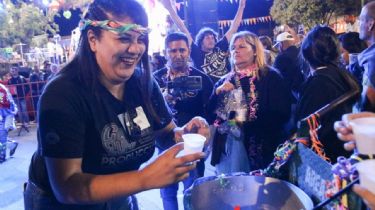 Cosquín recibió al carnaval en una verdadera fiesta en familia