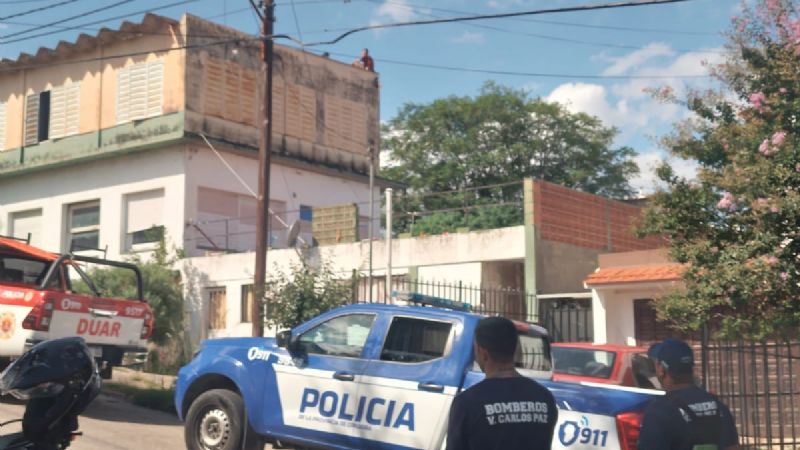 Carlos Paz: un hombre amenazó con tirarse de un edificio