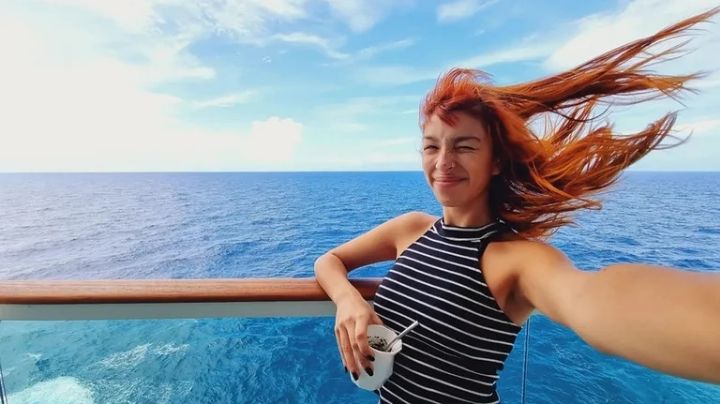 Una youtuber argentina muestra su vida arriba de una crucero