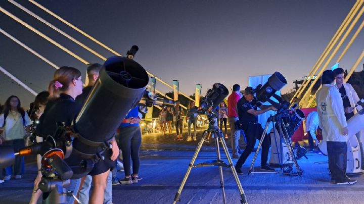 Cientos de vecinos y turistas disfrutaron del astroturismo en Carlos Paz