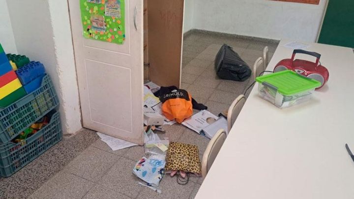 Vaciaron una escuela en La Calera y la directora rompió en llanto