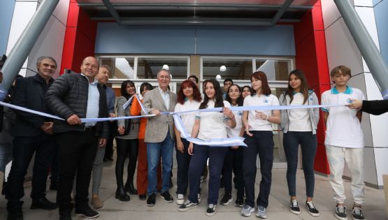 Schiaretti inauguró en Cruz del Eje el edificio de la escuela ProA
