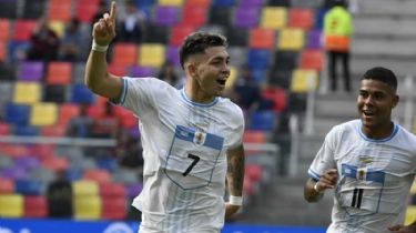 Uruguay sufrió con Gambia pero ya está entre los 8 mejores