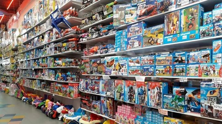 Incorporan al Ahora 12 la venta de juguetes en supermercados