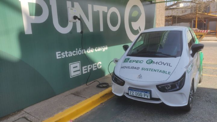 EPEC sumó un auto eléctrico a su flota en Carlos Paz