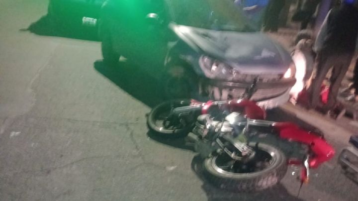Un motociclista está grave luego de chocar en barrio La Quinta