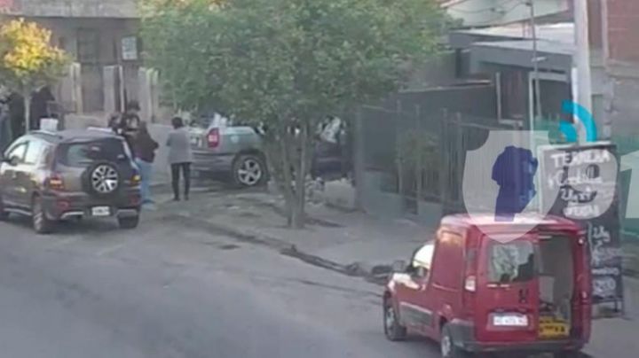 Un auto se estrelló contra una casa, ocurrió en Córdoba