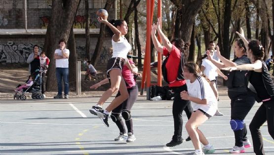 Se vive una nueva fecha del handball en Carlos Paz
