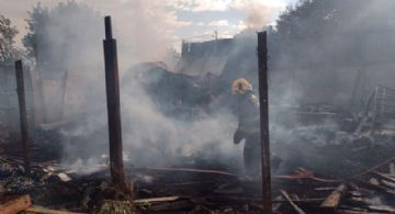 El fuego arrasó con una carpintería, ocurrió en Córdoba