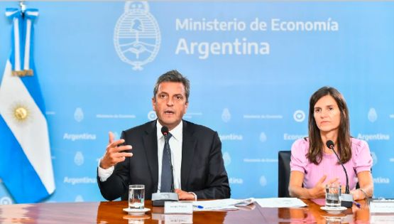 Massa y Raverta anuncian medidas para trabajadores informales