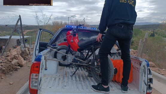 Allanamiento en Colinas: Secuestraron una moto robada y repuestos
