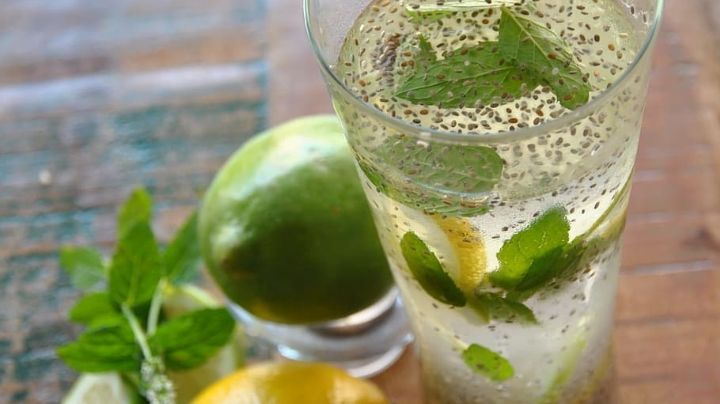 Los beneficios de tomar agua con chía y limón