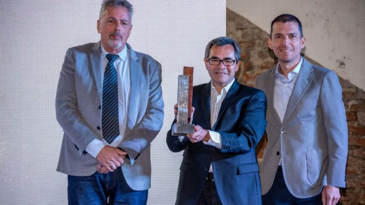 El músico Alberto Muñoz recibió la distinción «Pío León»