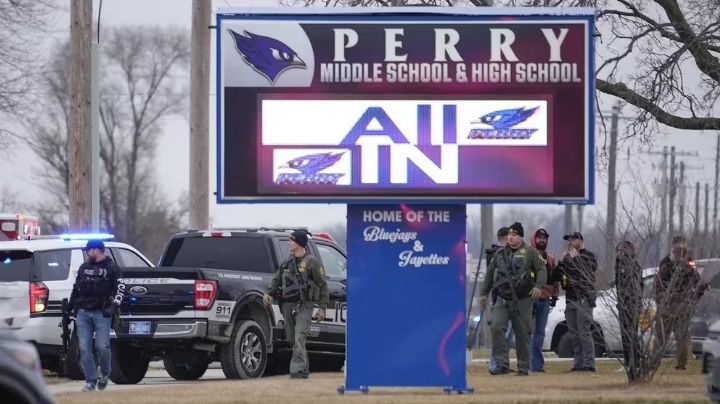 Hay múltiples víctimas tras el tiroteo en una escuela de Iowa